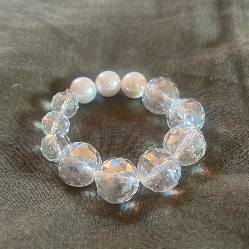 Anthropologie White Beaded Bracelet